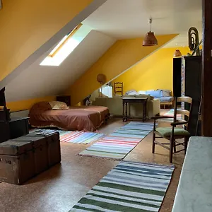 63m2 3eme Etage Ou Dans 2eme Etage Pour Sejours A Moulins Appartement